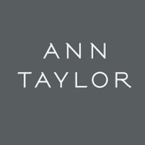 🆕 Ann Taylor Classic Double V Collarless Jacket.  Black. Size 6.  NWT. - Picture 15 of 15